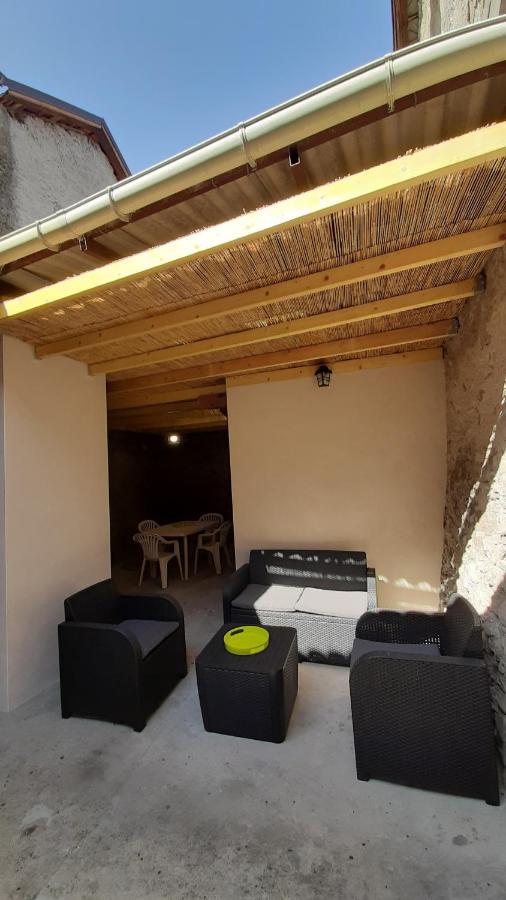 Petite Maison De Village Situee Entre Lacs, Cascades Et Montagnes Virieu-le-Grand Luaran gambar
